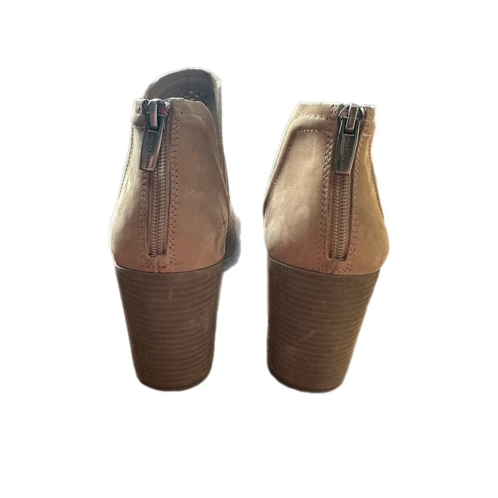 Vince‎ Camuto Katnina Perforated Peep Toe Booties Block Heel Taupe Size 11M